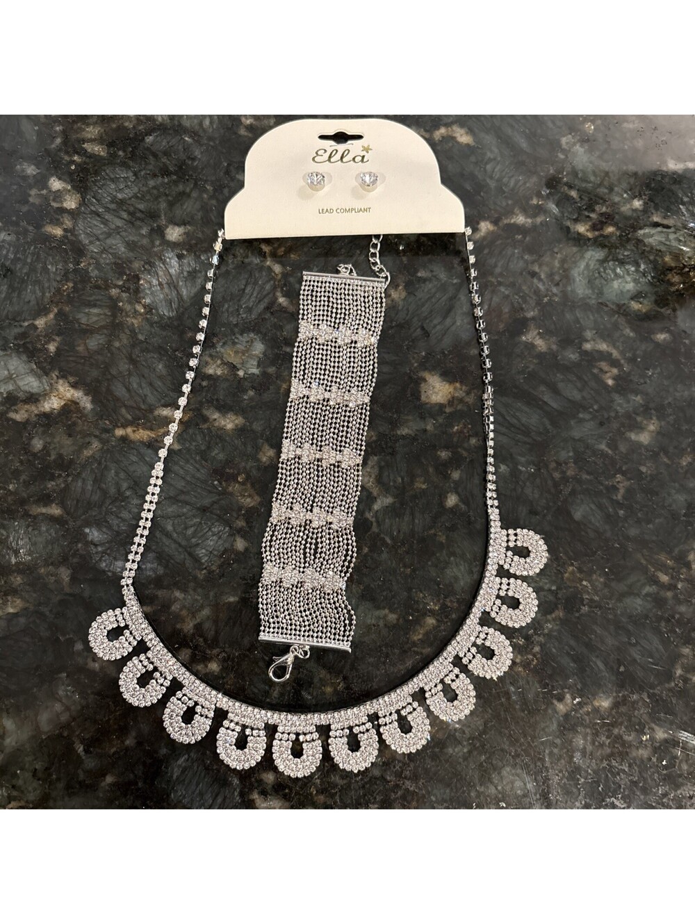 Beautiful Sparkly Rhinestone Necklace Earring And Bracelet Set